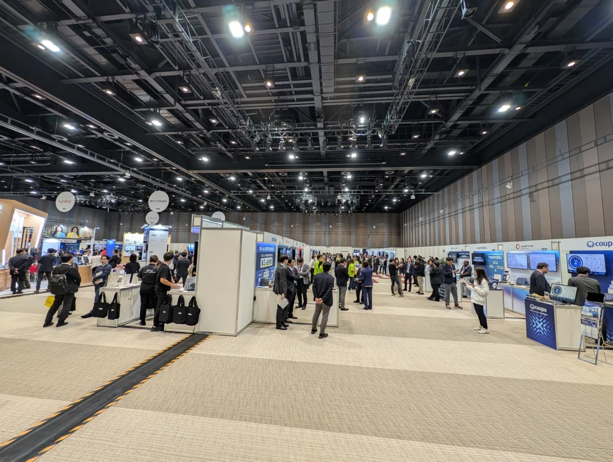 PXL 20251028 062048337 1200